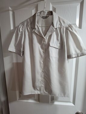 Ship 'n Shore Light Beige Button-Front Blouse